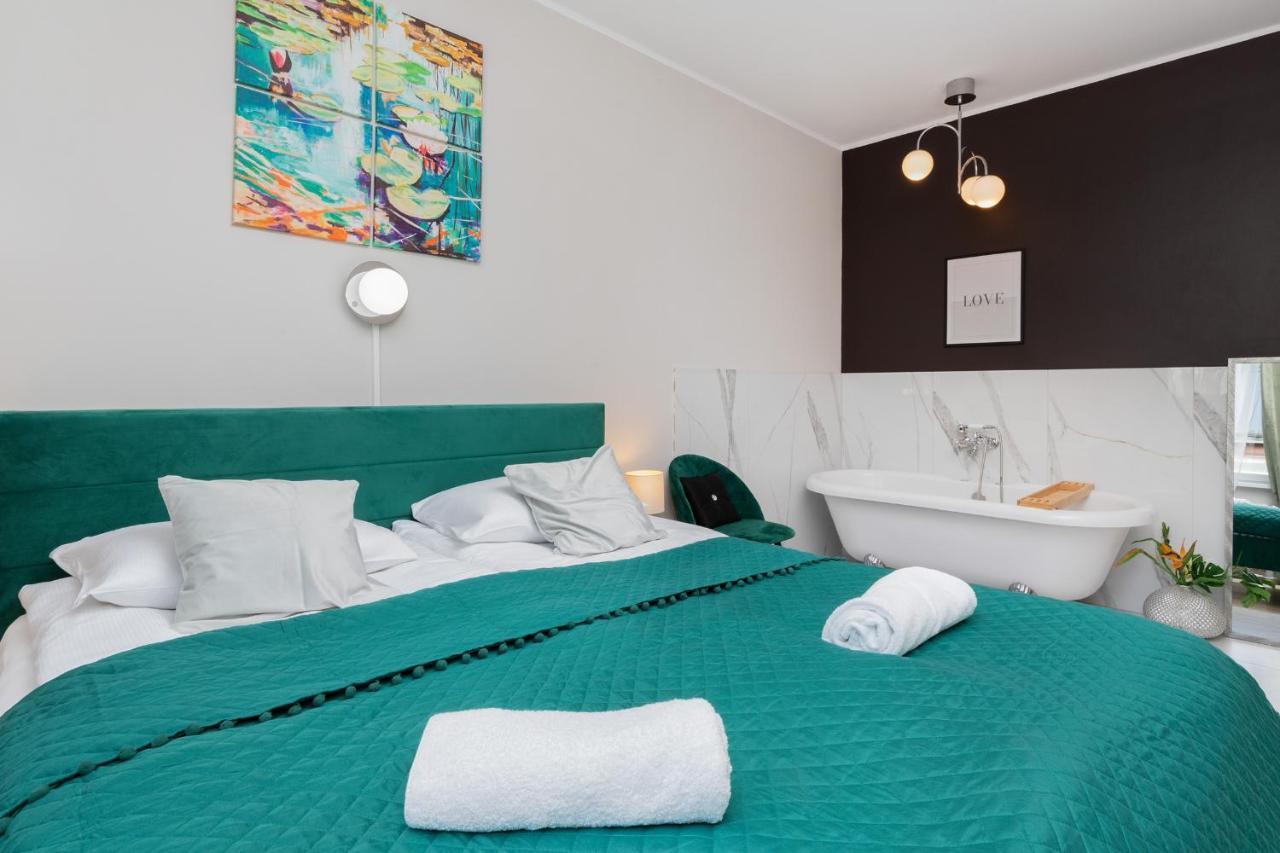 Przestronne 2 Oddzielne Sypialnie Caly Apartament W Spokojnej Dzielnicy Borkowo  Exterior foto